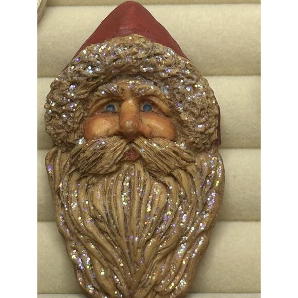 Vintage Bundle Lot Christmas Brooches Santa Head Pins Holiday Set 1 Signed Gift - Picture 6 of 16